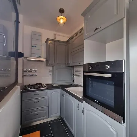 Apartament 2 Untold Appartement